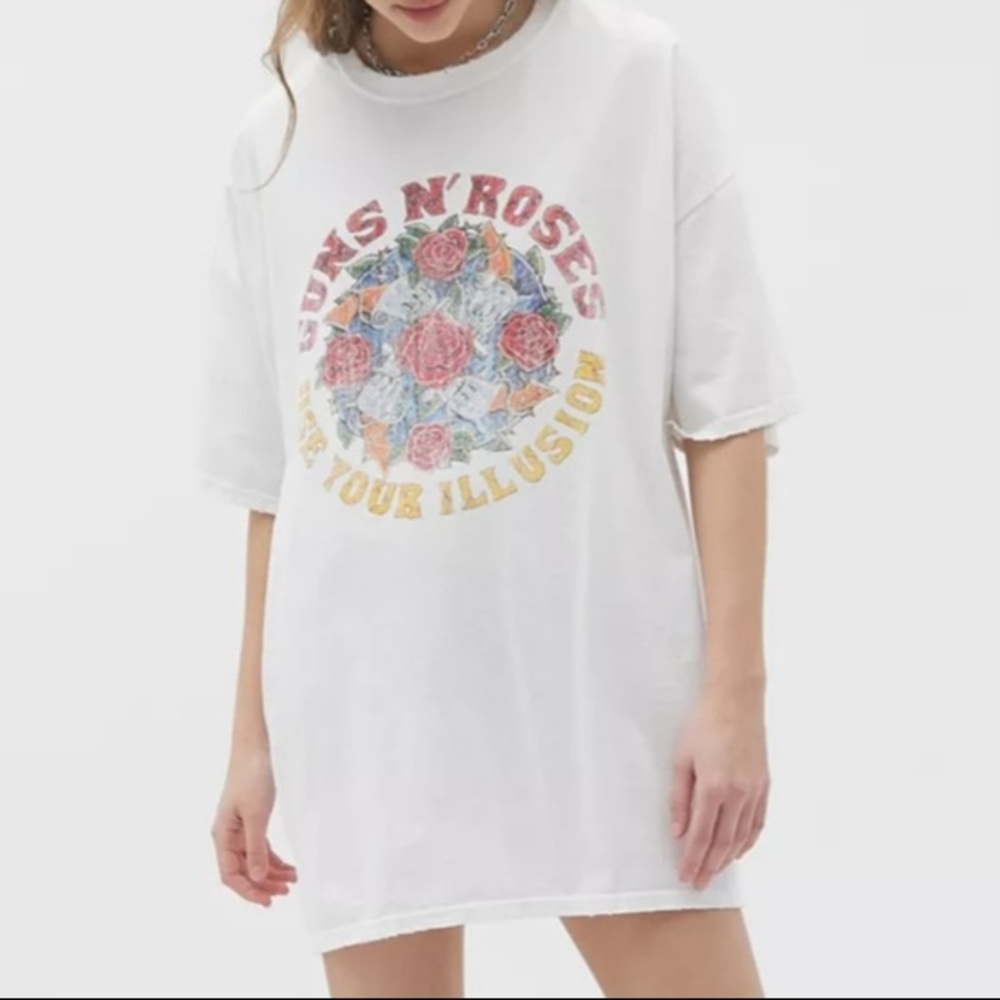 Urban Outfitters Band tee